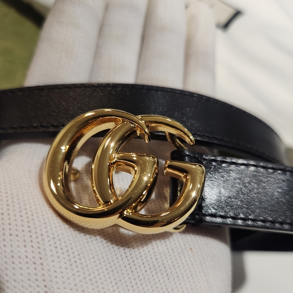 Gucci Leather Belt with Double G Buckle - Picture 3 of 11